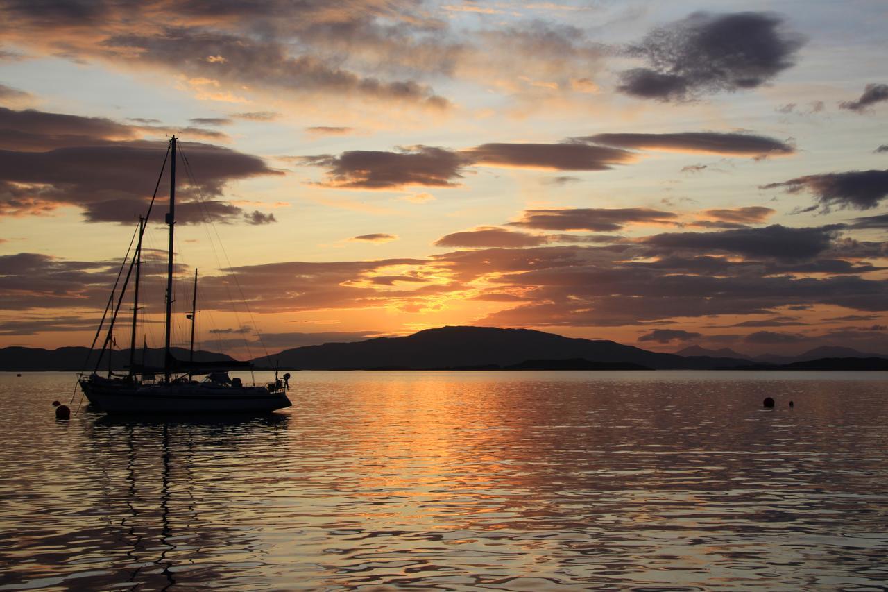 Crinan Hotel Екстериор снимка