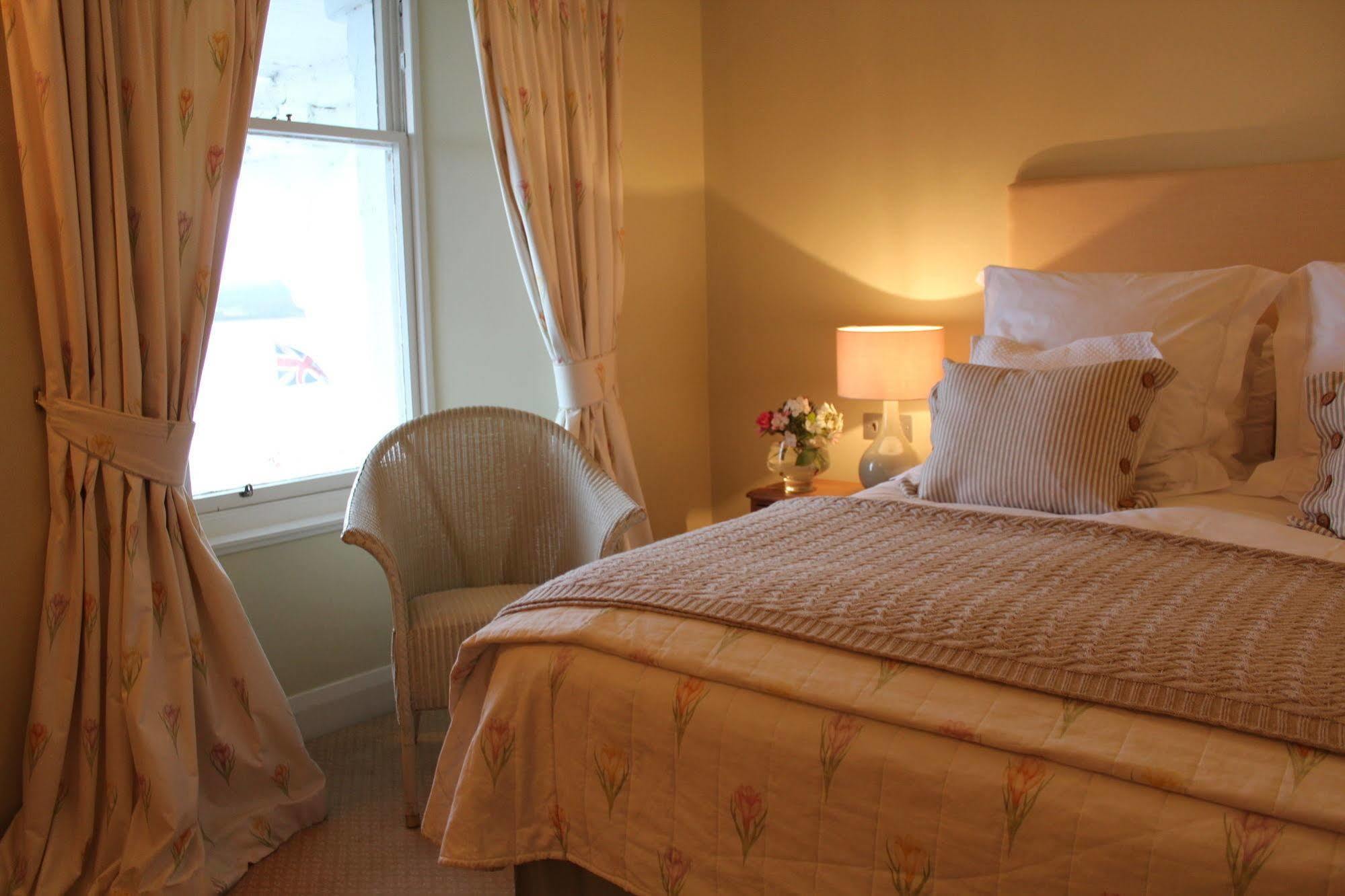 Crinan Hotel Екстериор снимка