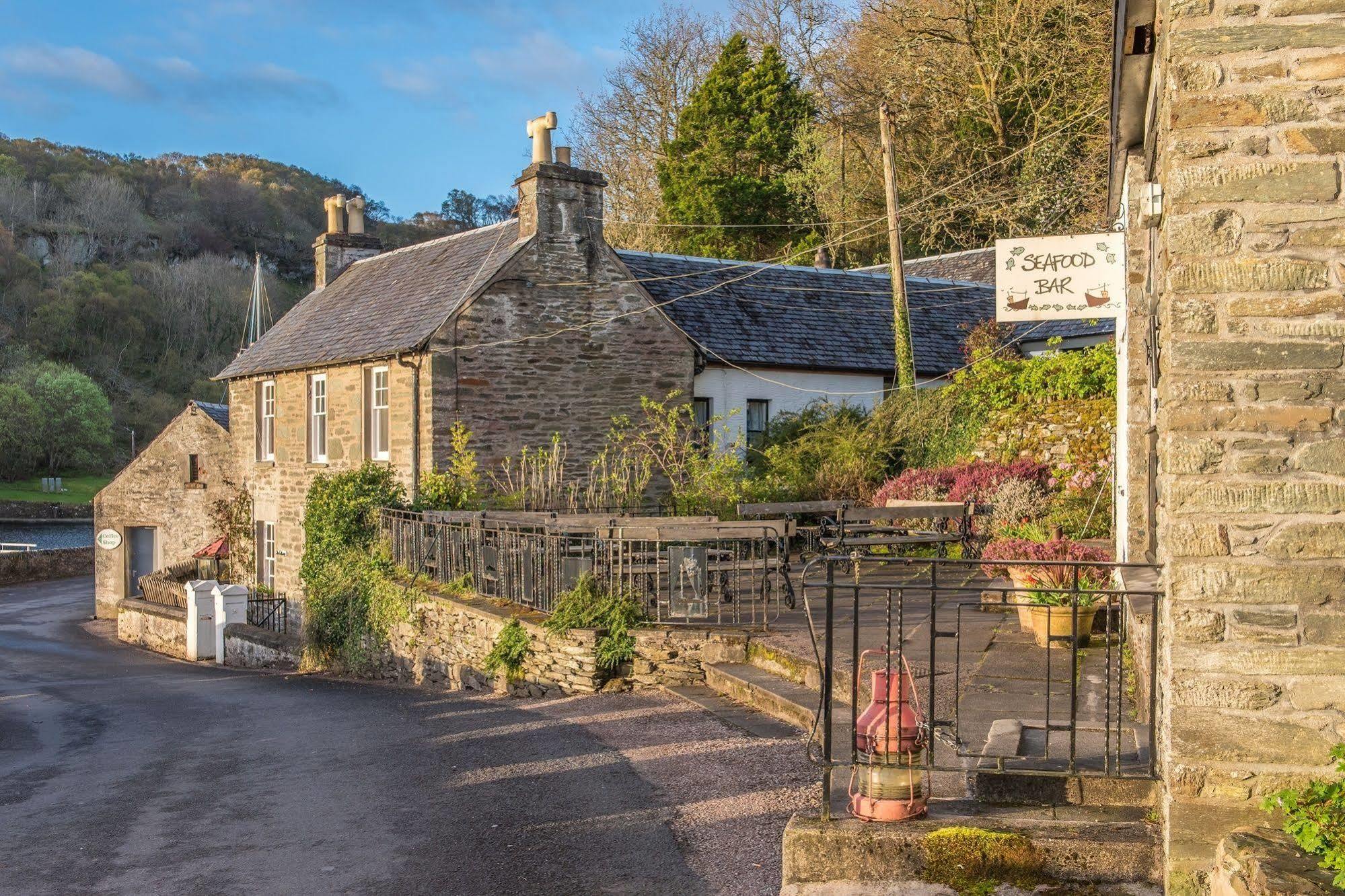Crinan Hotel Екстериор снимка